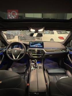 بی ئێم دەبڵیو سیریەس 5